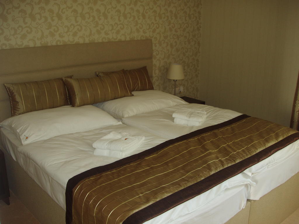 Hotel Predium Vráble Zimmer foto